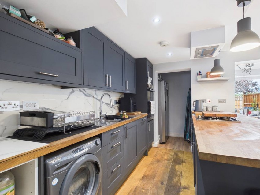 Images for Ashford, Surrey EAID:2640919782 BID:ASH