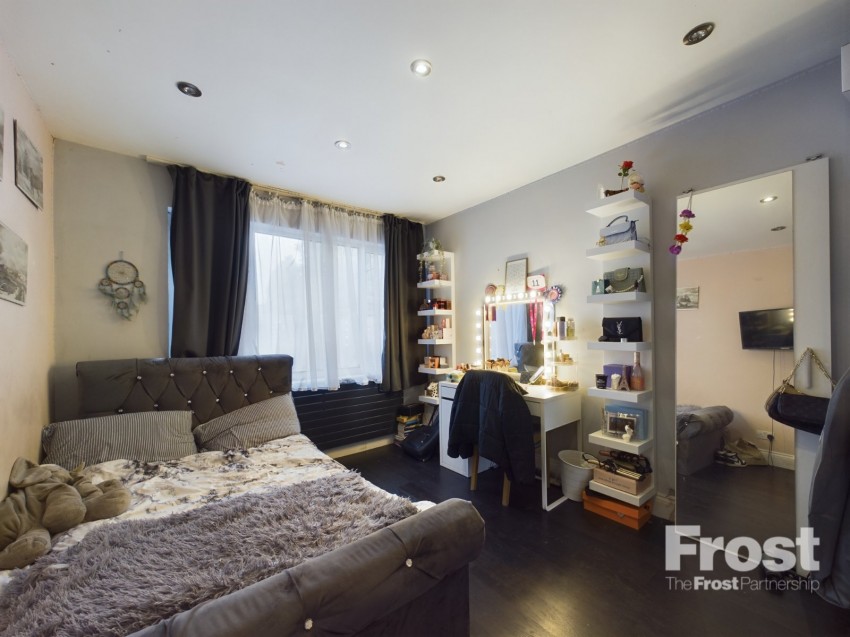 Images for Ashford, Surrey EAID:2640919782 BID:ASH