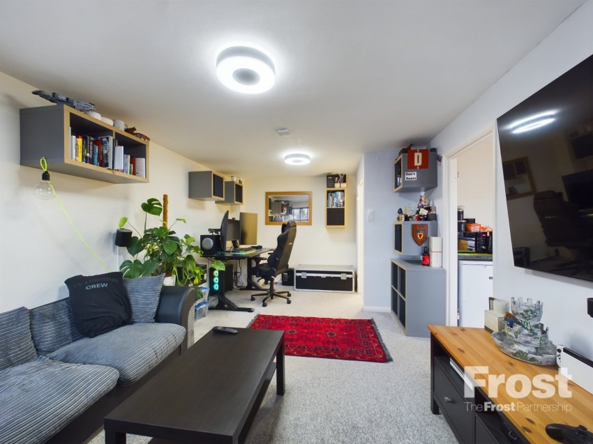 Images for Ashford, Surrey EAID:2640919782 BID:ASH