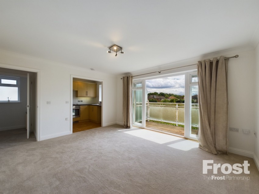 Images for Ashford, Surrey EAID:2640919782 BID:ASH