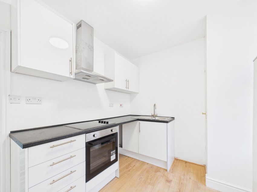 Images for Ashford, Surrey EAID:2640919782 BID:ASH