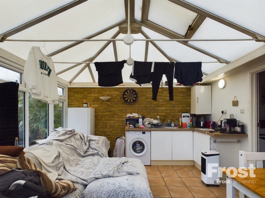 Images for Ashford, Surrey EAID:2640919782 BID:ASH