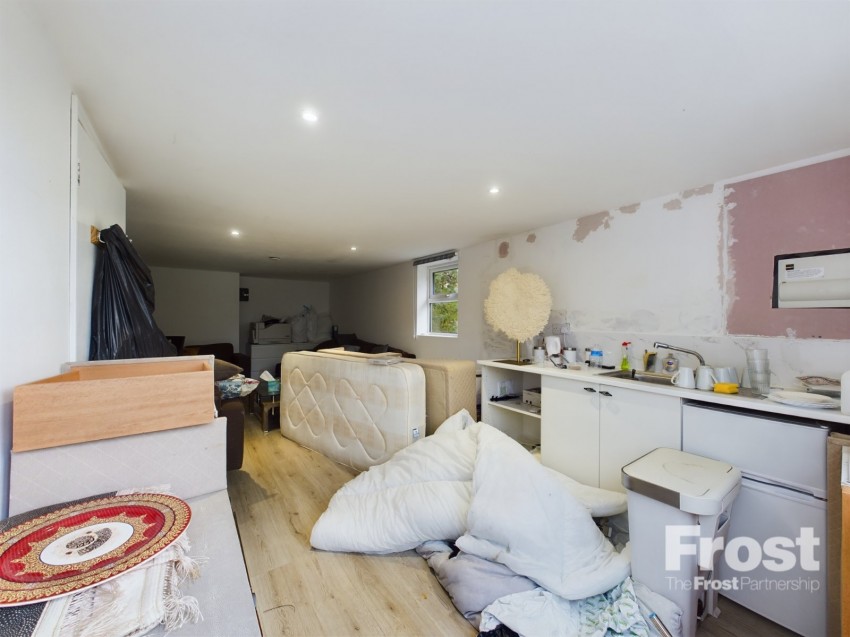 Images for Ashford, Surrey EAID:2640919782 BID:ASH