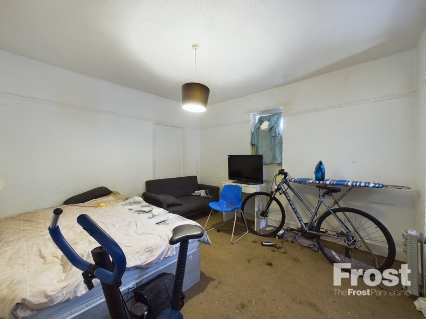 Images for Ashford, Surrey EAID:2640919782 BID:ASH