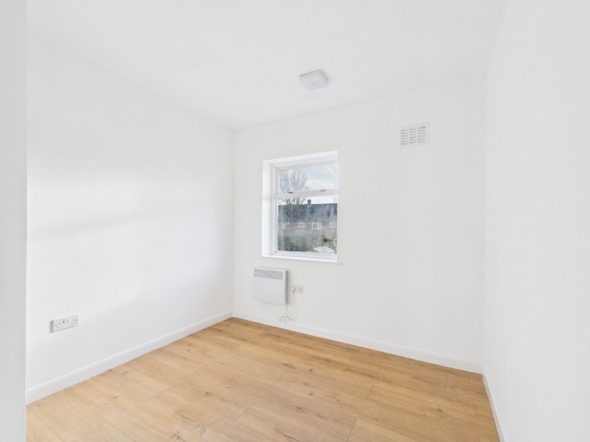 Images for Ashford, Surrey EAID:2640919782 BID:ASH