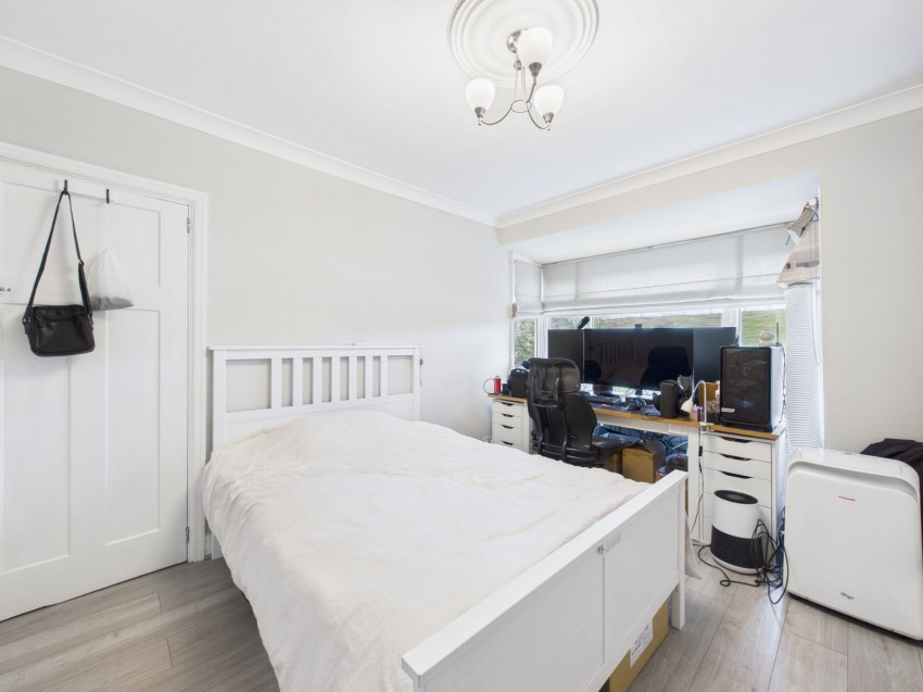 Images for Ashford, Surrey EAID:2640919782 BID:ASH