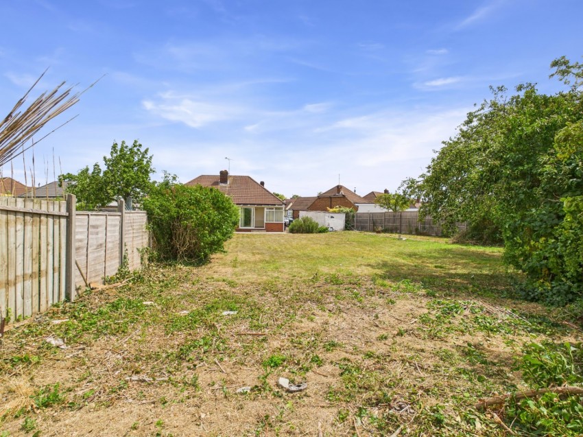 Images for Stanwell, Staines-upon-Thames, Surrey EAID:2640919782 BID:ASH