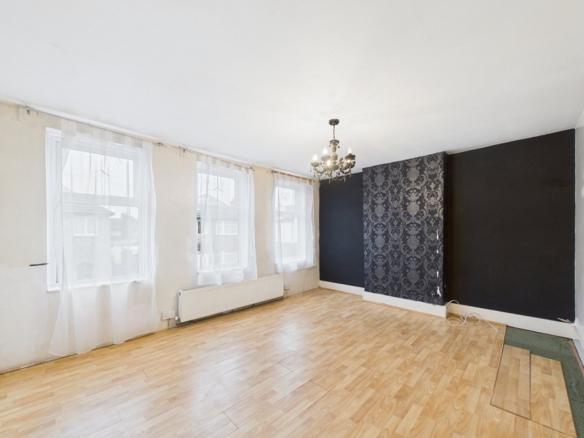 Images for Ashford, Surrey EAID:2640919782 BID:ASH