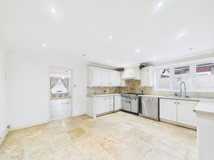 Images for Ashford, Surrey EAID:2640919782 BID:ASH