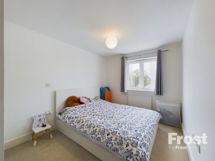 Images for Staines-upon-Thames, Surrey EAID:2640919782 BID:ASH