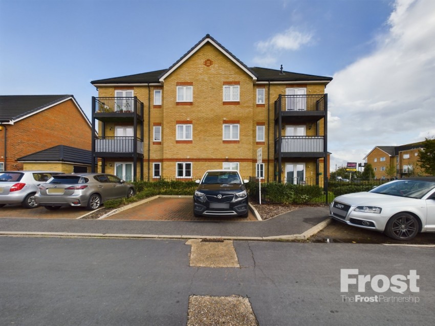 Images for Staines-upon-Thames, Surrey EAID:2640919782 BID:ASH