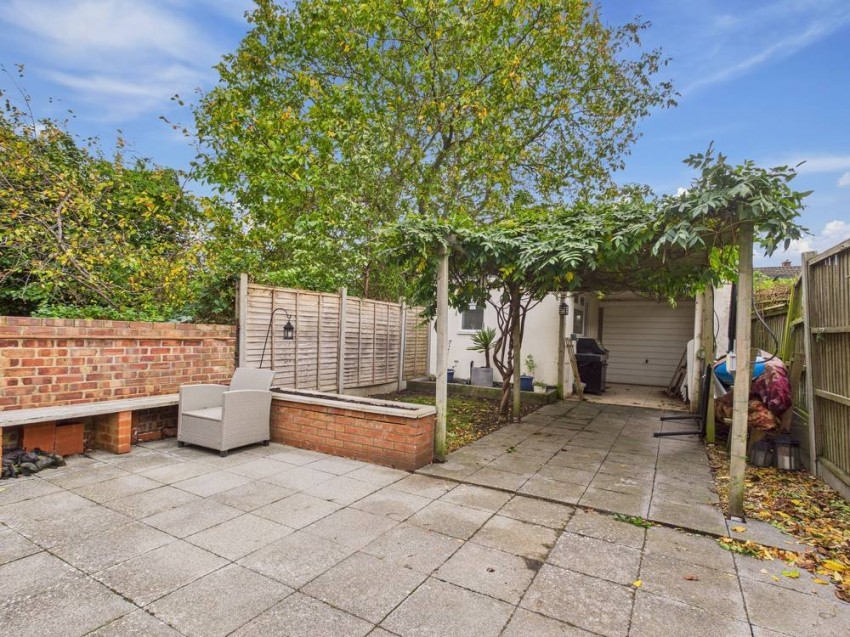 Images for Ashford, Surrey EAID:2640919782 BID:ASH