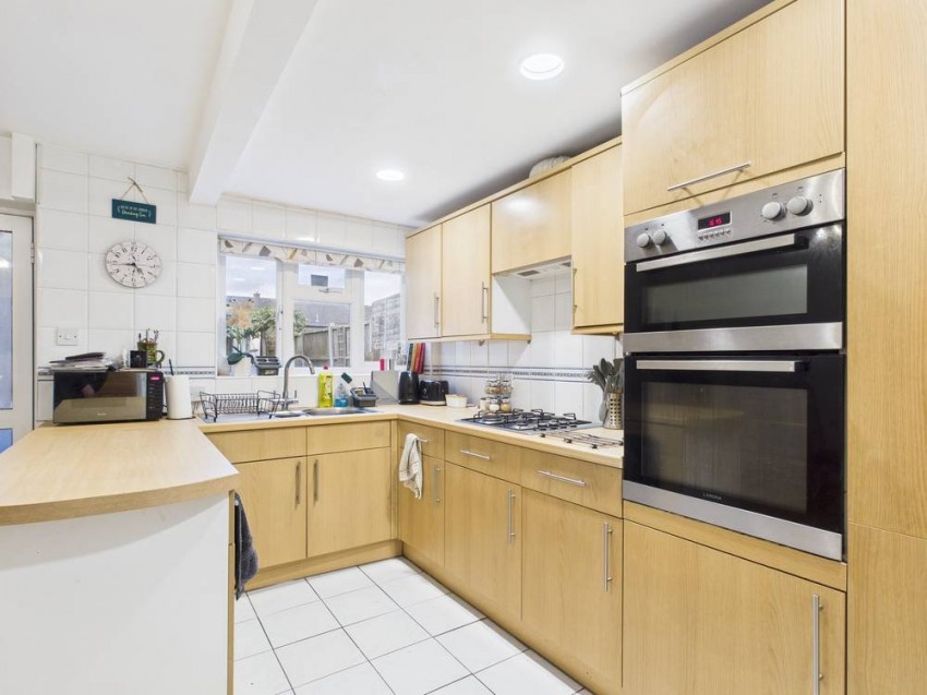 Images for Ashford, Surrey EAID:2640919782 BID:ASH