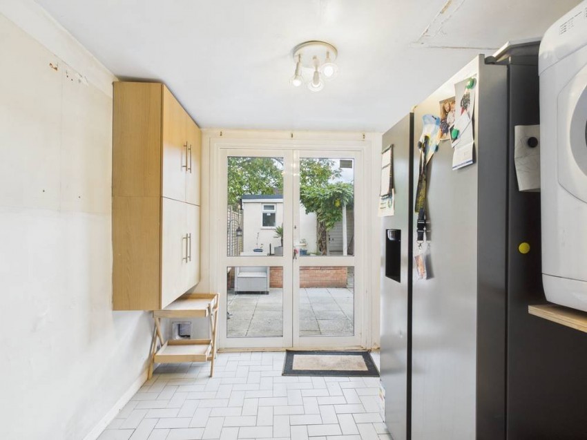 Images for Ashford, Surrey EAID:2640919782 BID:ASH