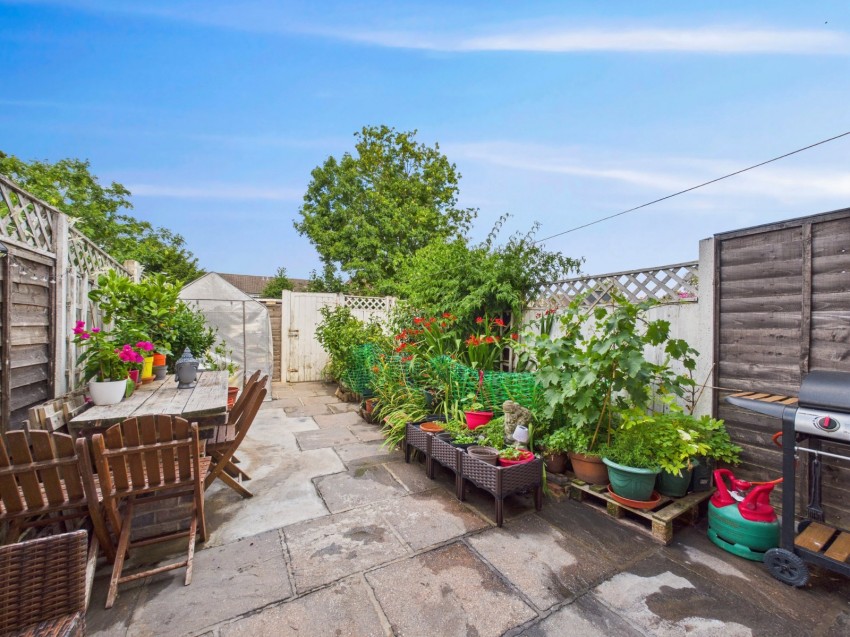 Images for Ashford, Surrey EAID:2640919782 BID:ASH