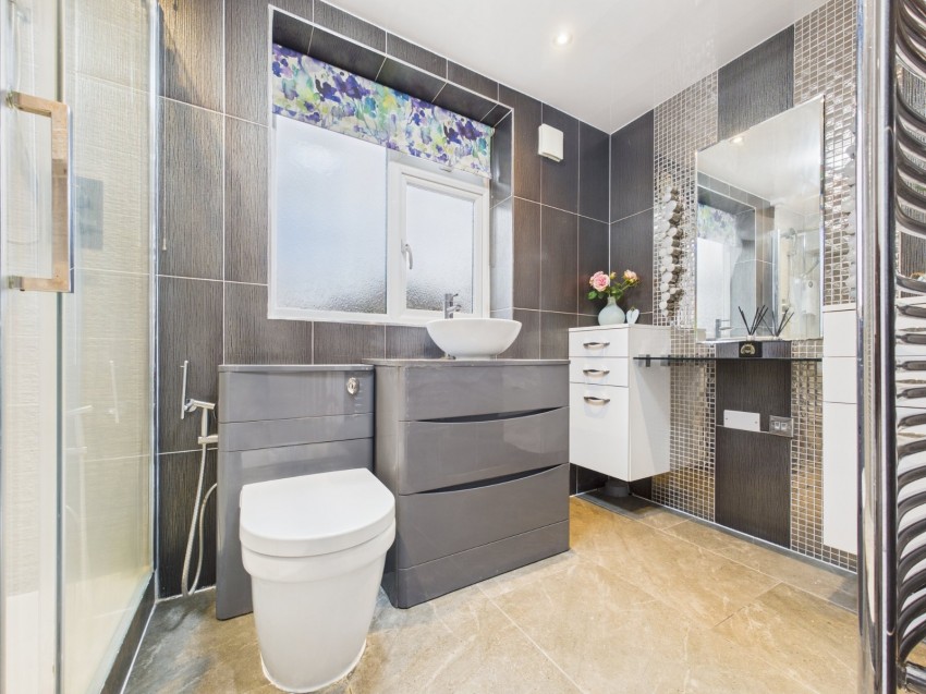 Images for Ashford, Surrey EAID:2640919782 BID:ASH