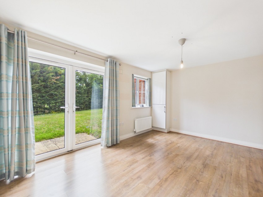 Images for Ashford, Surrey EAID:2640919782 BID:ASH