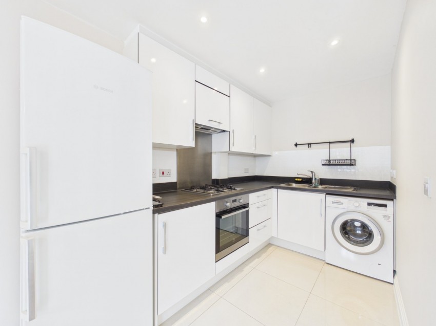 Images for Ashford, Surrey EAID:2640919782 BID:ASH