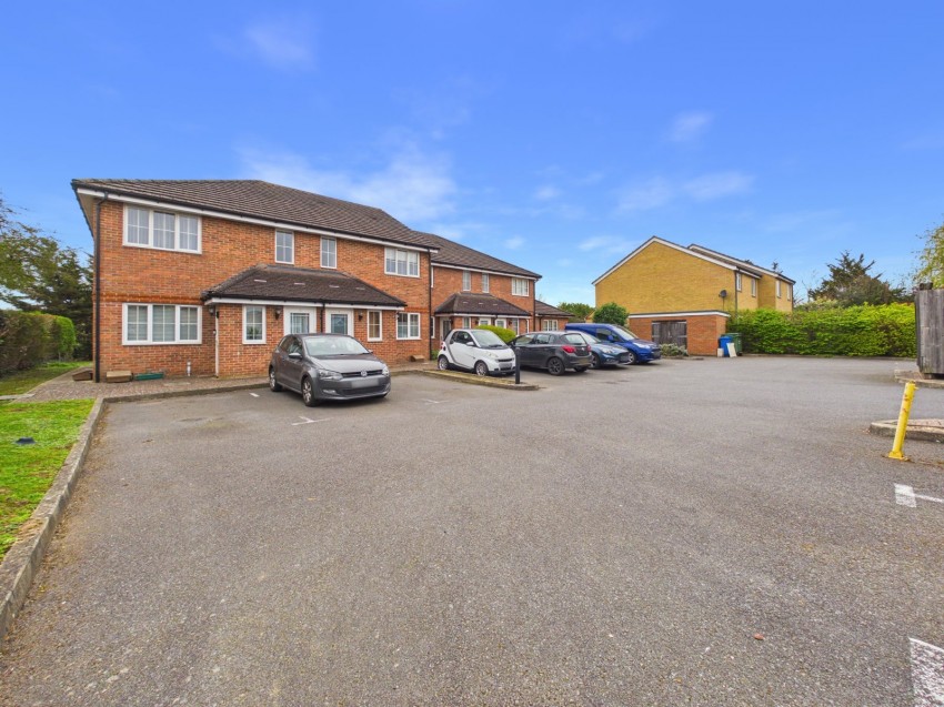 Images for Ashford, Surrey EAID:2640919782 BID:ASH