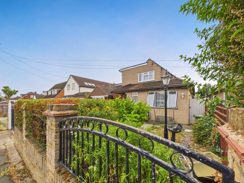 Images for Ashford, Surrey EAID:2640919782 BID:ASH