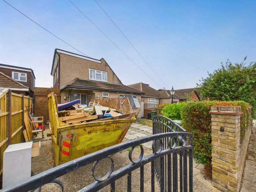 Images for Ashford, Surrey EAID:2640919782 BID:ASH