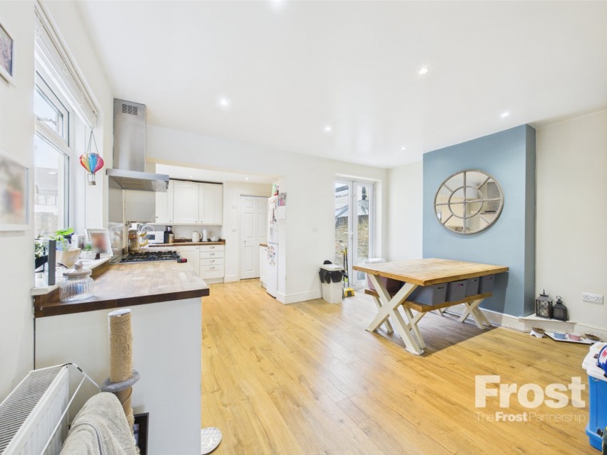 Images for Ashford, Surrey EAID:2640919782 BID:ASH