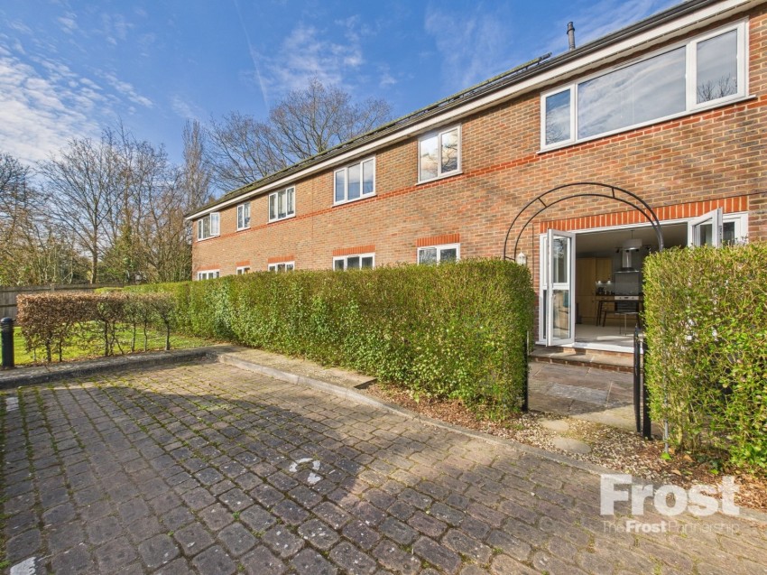 Images for Ashford, Surrey EAID:2640919782 BID:ASH