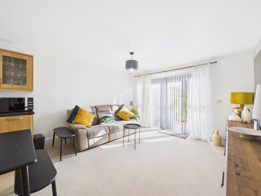 Images for Ashford, Surrey EAID:2640919782 BID:ASH