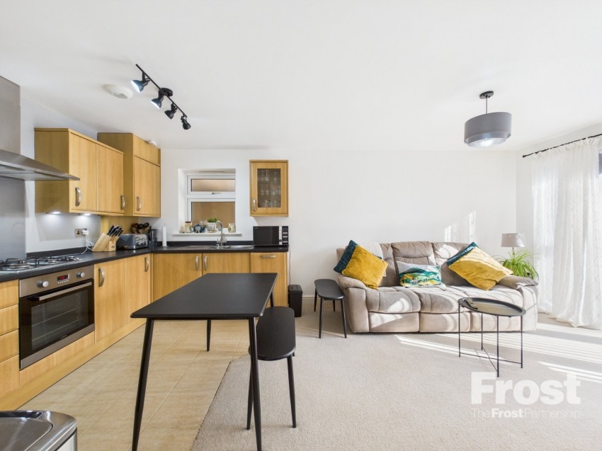 Images for Ashford, Surrey EAID:2640919782 BID:ASH