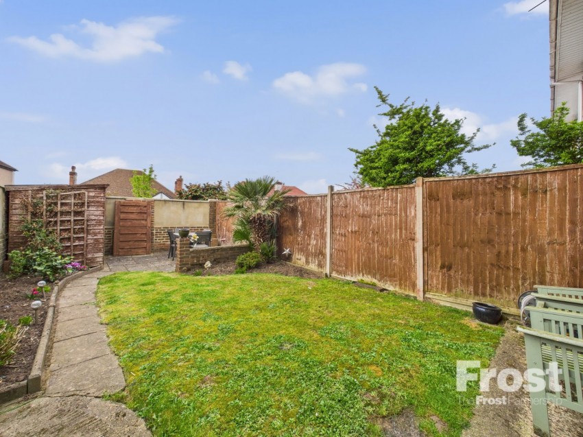 Images for Staines-upon-Thames, Surrey EAID:2640919782 BID:ASH