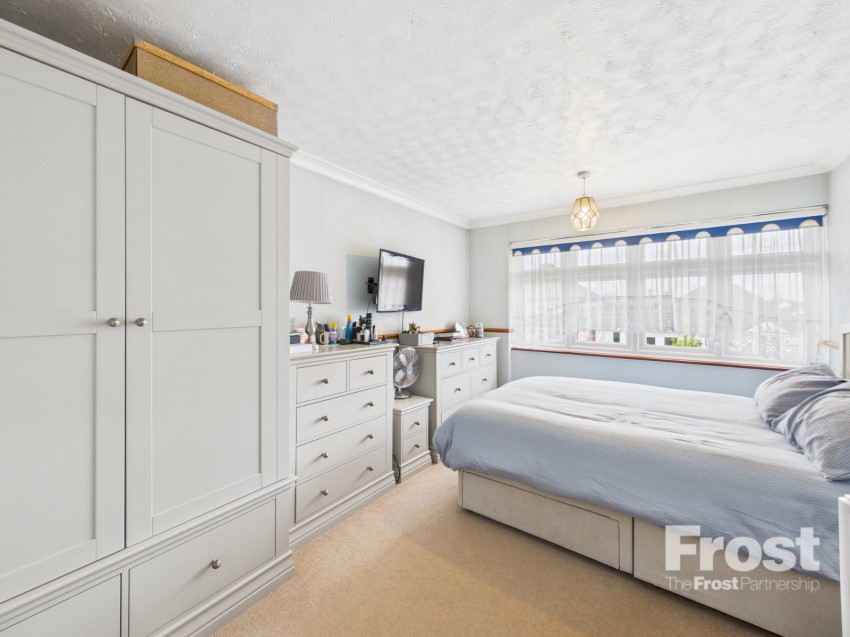 Images for Staines-upon-Thames, Surrey EAID:2640919782 BID:ASH