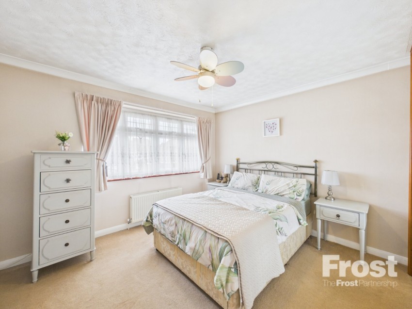Images for Staines-upon-Thames, Surrey EAID:2640919782 BID:ASH