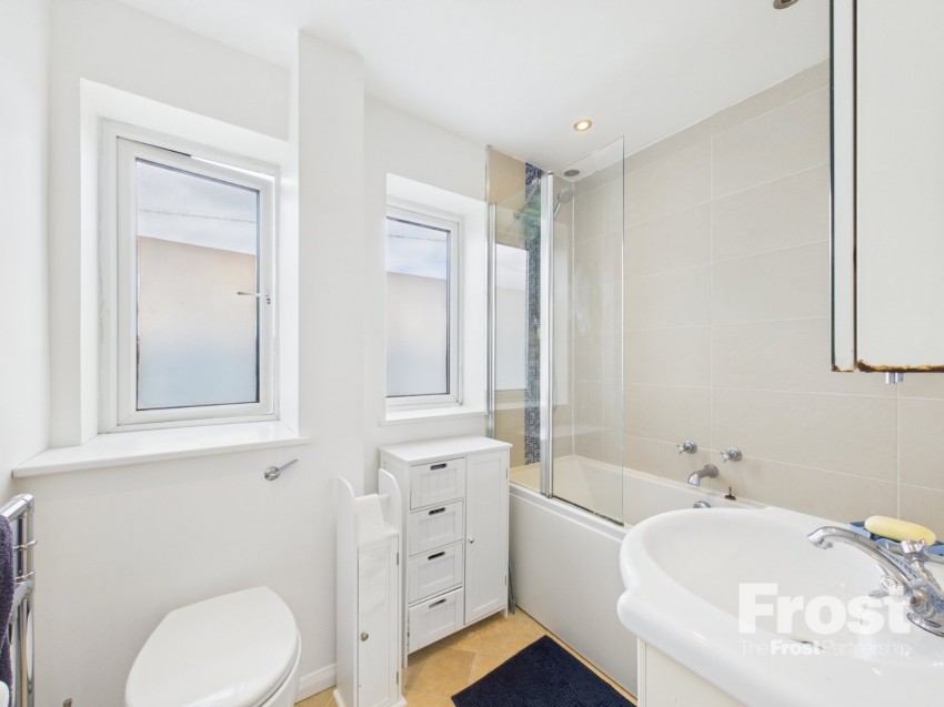 Images for Ashford, Surrey EAID:2640919782 BID:ASH