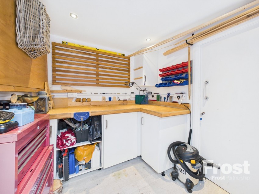 Images for Ashford, Surrey EAID:2640919782 BID:ASH