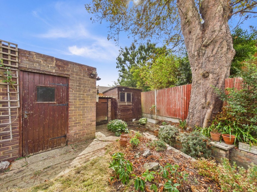 Images for Ashford, Surrey EAID:2640919782 BID:ASH