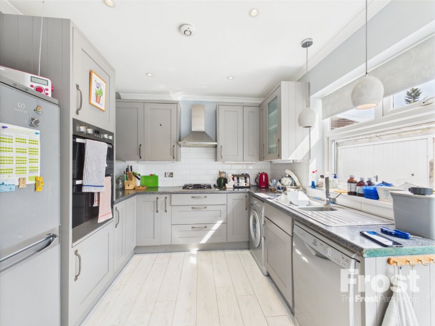 Images for Ashford, Surrey EAID:2640919782 BID:ASH