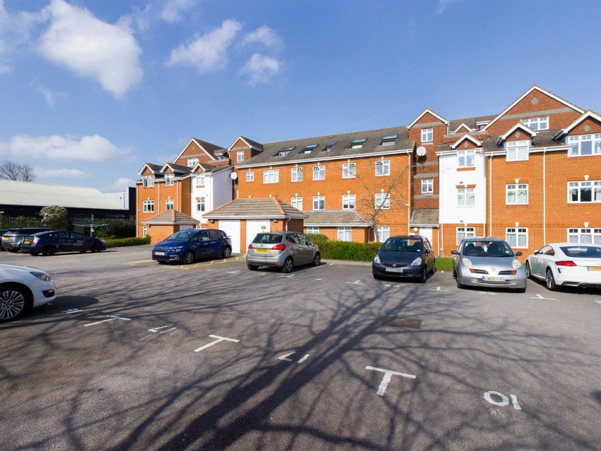 Images for Ashford, Surrey EAID:2640919782 BID:ASH