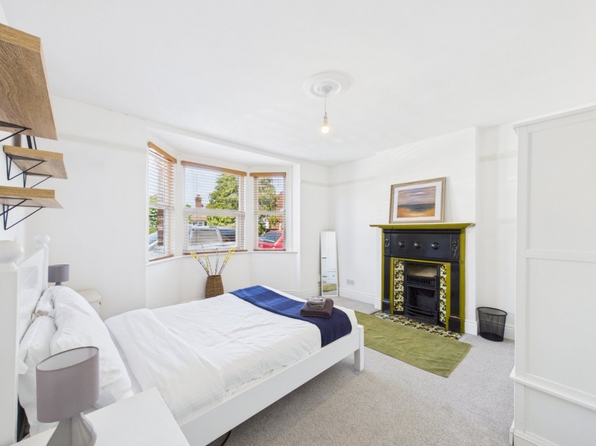 Images for Ashford, Surrey EAID:2640919782 BID:ASH