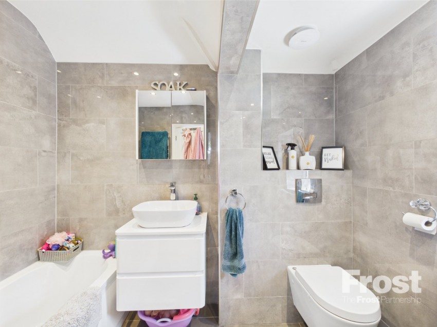 Images for Ashford, Surrey EAID:2640919782 BID:ASH