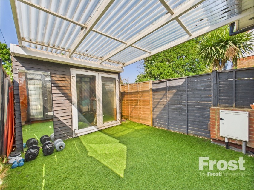 Images for Staines-upon-Thames, Surrey EAID:2640919782 BID:ASH