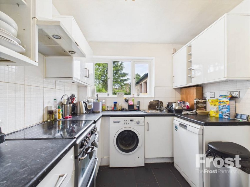 Images for Staines-upon-Thames, Surrey EAID:2640919782 BID:STA