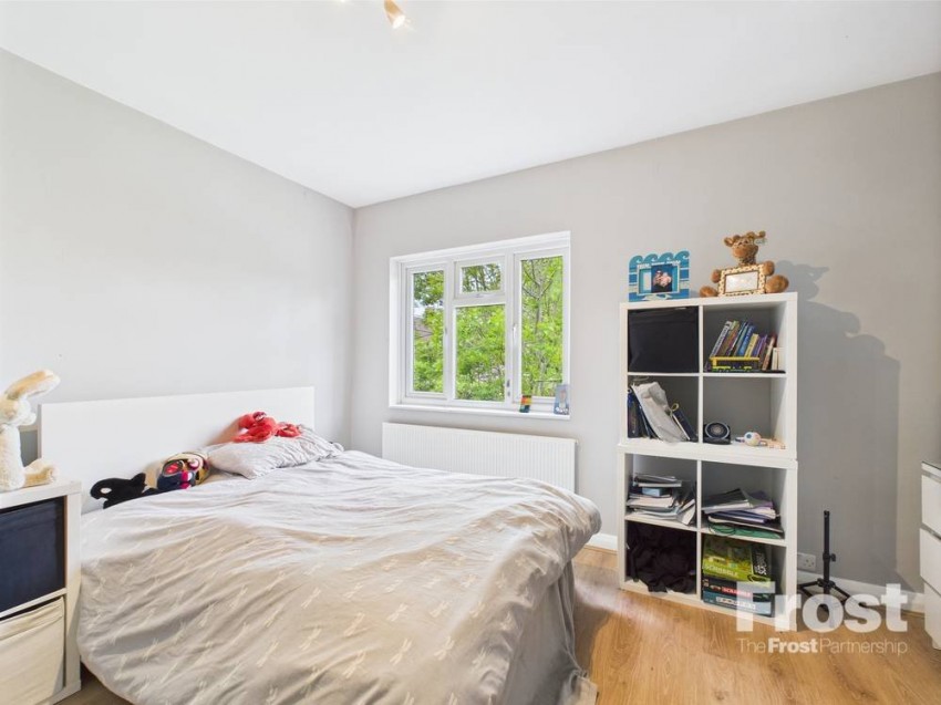 Images for Staines-upon-Thames, Surrey EAID:2640919782 BID:STA
