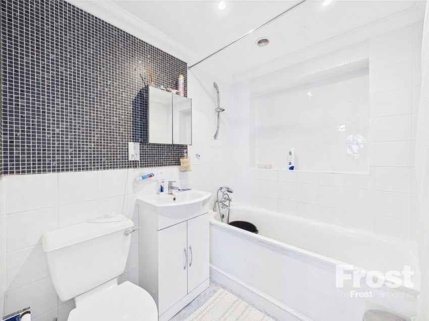 Images for Ashford, Surrey EAID:2640919782 BID:ASH