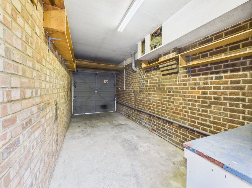 Images for Ashford, Surrey EAID:2640919782 BID:ASH