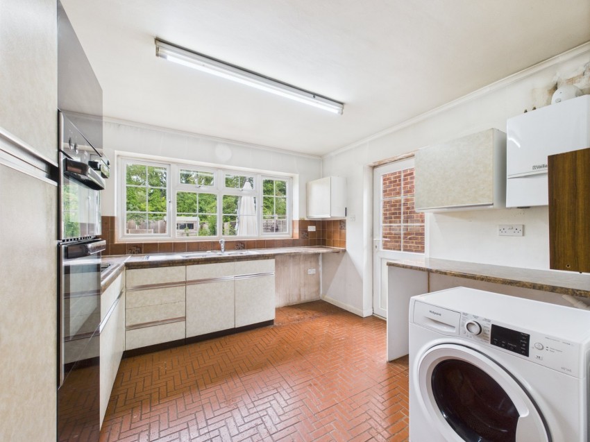 Images for Ashford, Surrey EAID:2640919782 BID:ASH