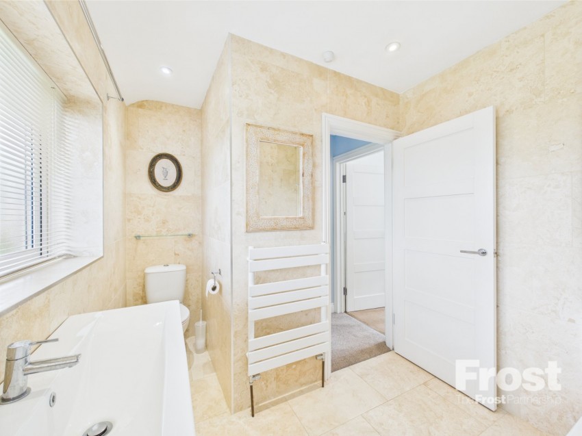 Images for Staines-upon-Thames, Surrey EAID:2640919782 BID:ASH