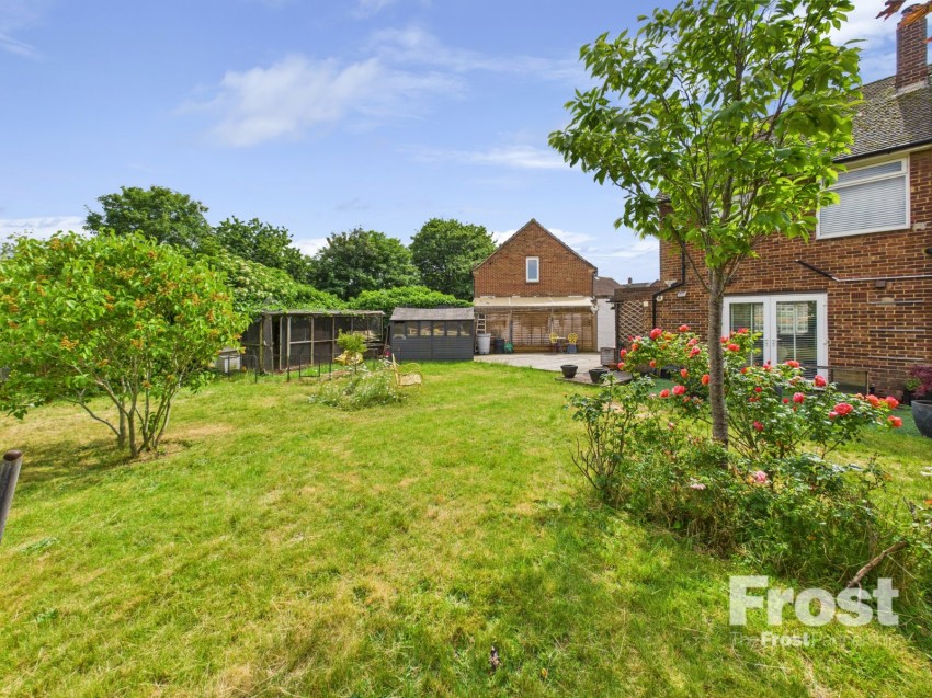 Images for Staines-upon-Thames, Surrey EAID:2640919782 BID:ASH