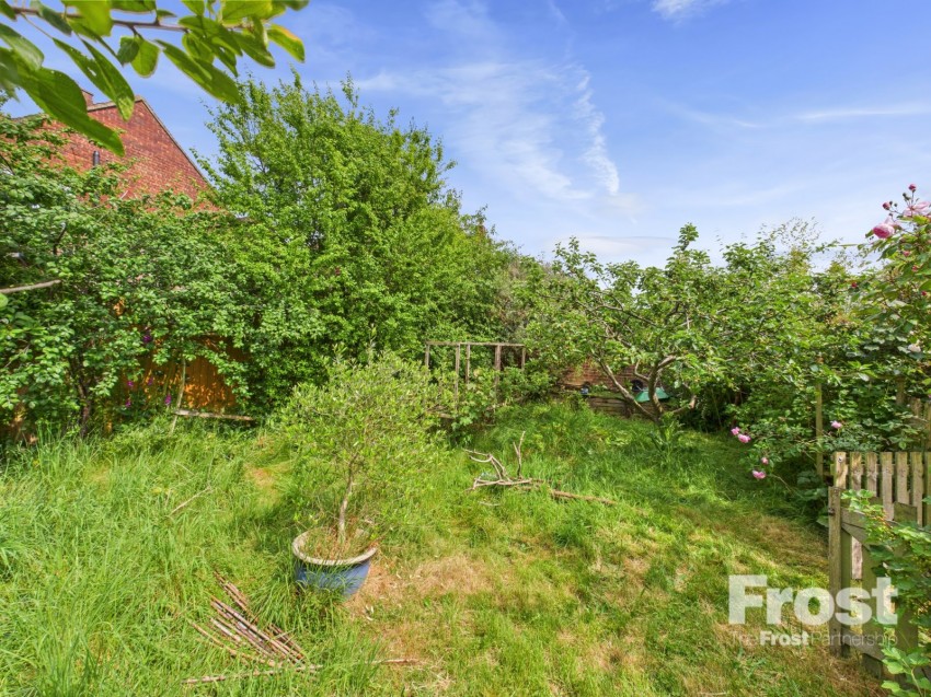 Images for Staines-upon-Thames, Surrey EAID:2640919782 BID:ASH