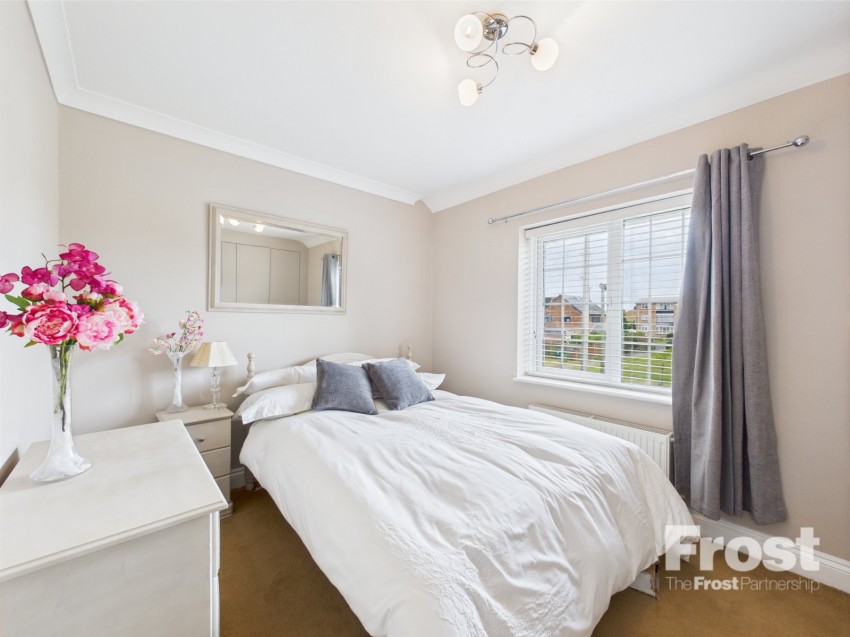 Images for Staines-upon-Thames, Surrey EAID:2640919782 BID:ASH