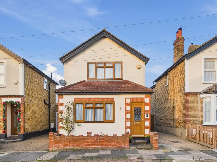 Images for Ashford, Surrey EAID:2640919782 BID:ASH
